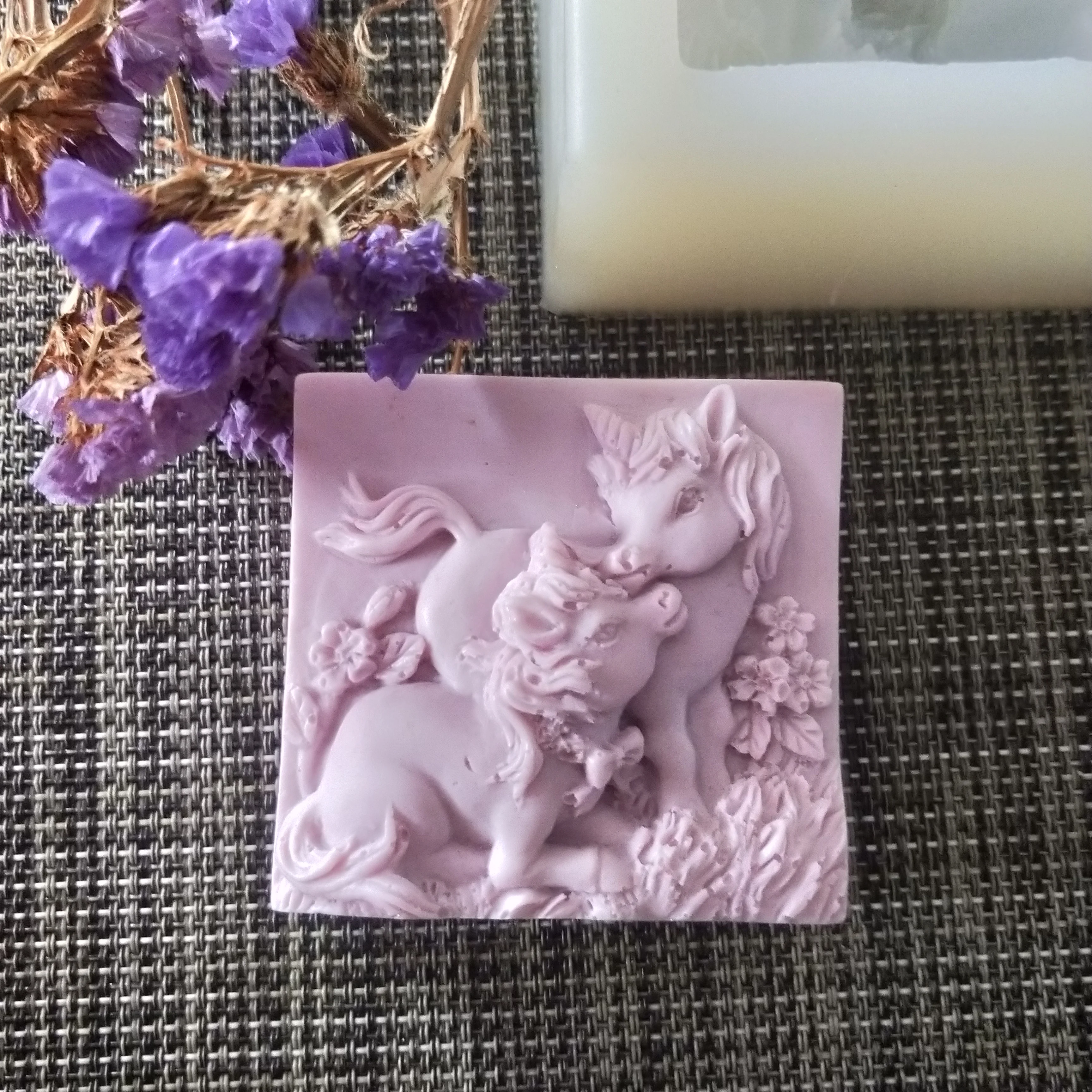 DW0143 PRZY baby horse silicone mold soap mold DIY manufacturing manual soap making mold candles making polymer clay without BPA