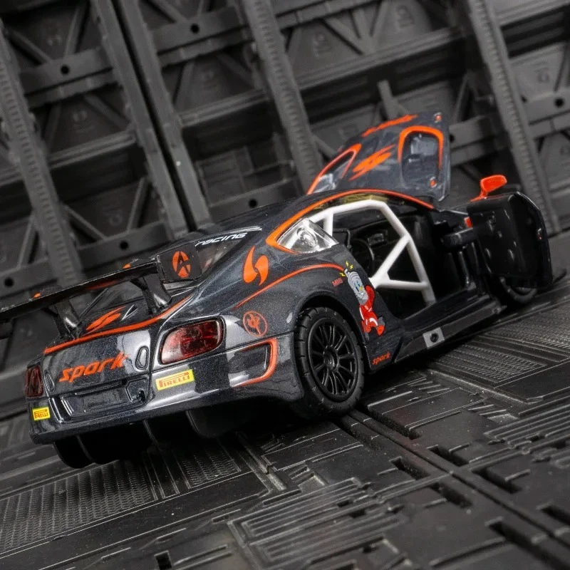 Voor 1:32 Bentley Continental GT3 Legering Rally Auto Model Auto Deuren en Kap Kan Open worden gegeven als verjaardagscadeau aan vrienden