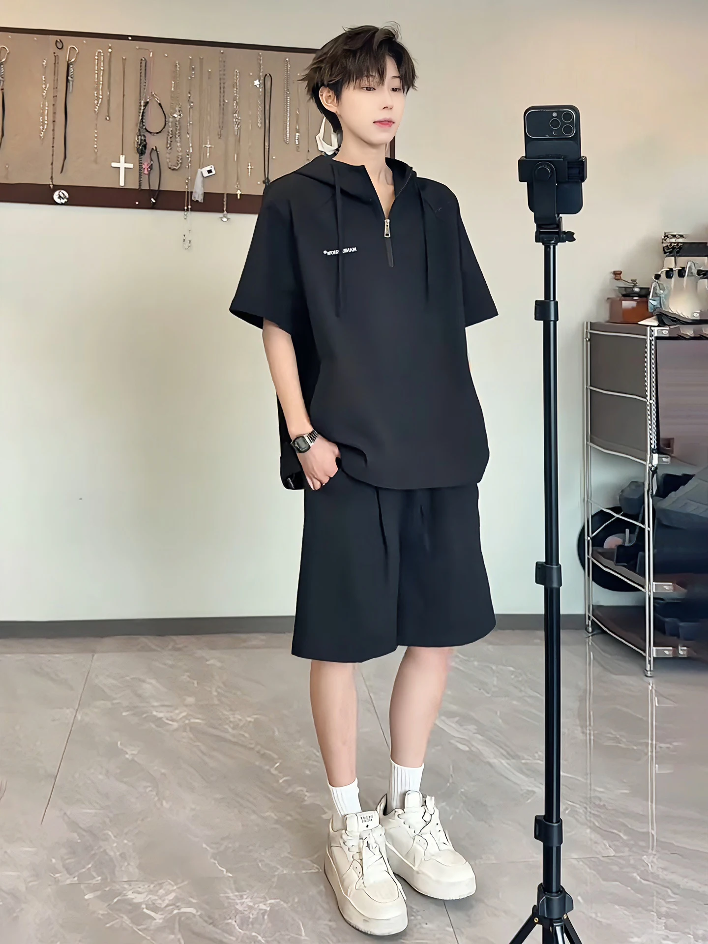 ensemble-de-sport-noir-a-sechage-rapide-style-americain-pour-hommes-ensemble-deux-pieces-decontracte-d'ete-avec-sweat-a-capuche-demi-zip-et-short-a-manches-courtes-pour-adolescents