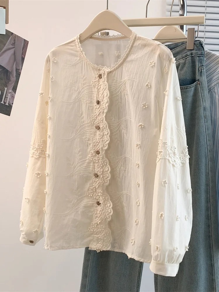 

Женская повседневная винтажная блузка больших размеров с вышивкой, модный весенний топ свободного кроя с длинным рукавом и круглым вырезом, с одной пуговицей.