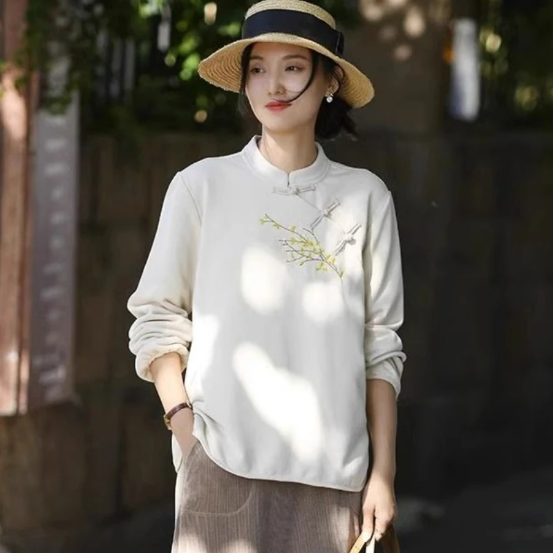 สไตล์จีนเย็บปักถักร้อยเสื้อผู้หญิง Vintage ปุ่ม Elegant สําหรับสุภาพสตรีคลาสสิกเสื้อสไตล์ฤดูใบไม้ร่วงฤดูหนาวใหม่