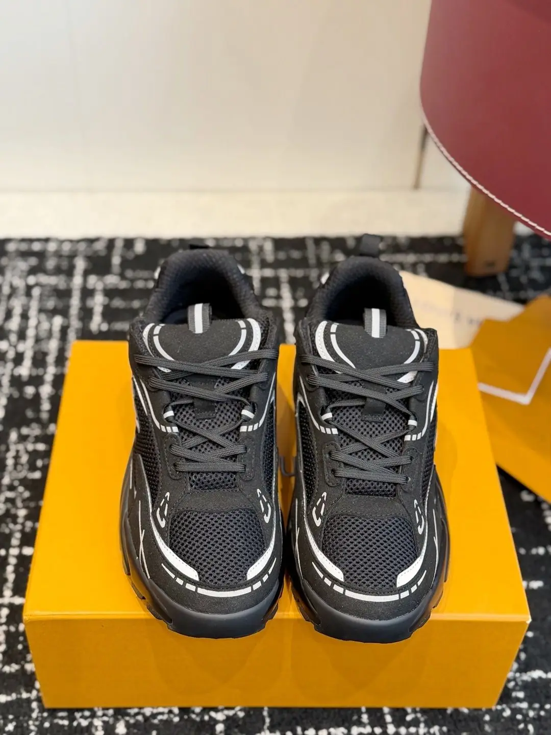 Fashion‑Layering‑Fit Unisex Casual Skateboarding Shoes Easy‑To‑Layer Board Sneakers Compatible With Jeans Joggers Trousers Non‑Slip Lace‑Up Footwear For Youth Multi‑Outfit‑Combination‑Demands