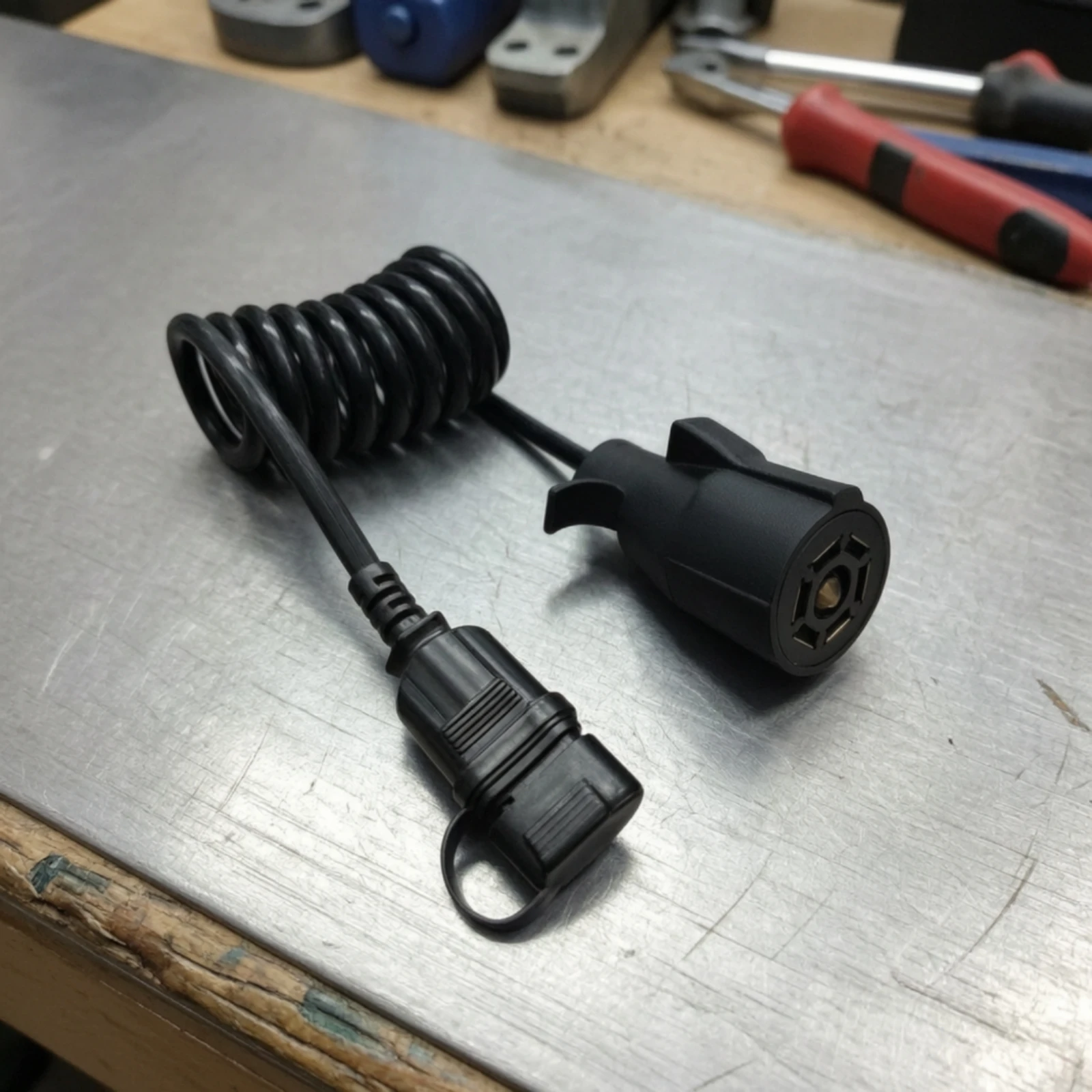 7 Blade to 4 Flat Trailer Plug Adapter Flexible 7-Way to 4-Pin Trailer Adapter Cable CE Certified Stretchable