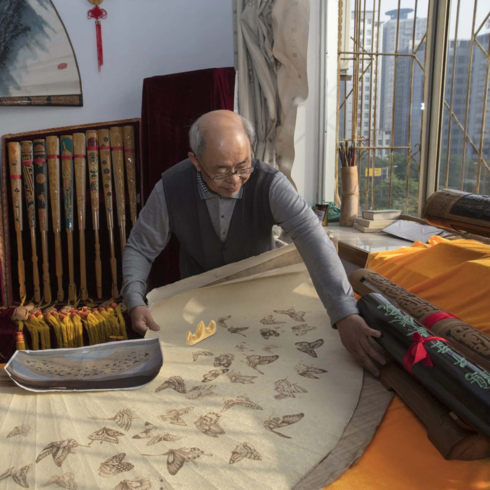 

Mountain Shape Brass Paperweight Calligraphy Art Supplies Desk Tool For Office Study Watercolor Brush Holder Craft