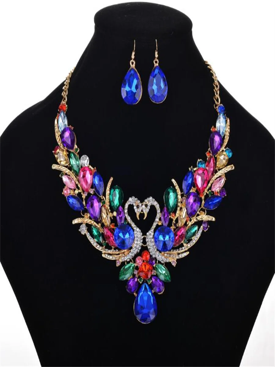 Gold-plate Swan imitation jewel set short alloy necklace High-grade alloy jewelry accessories for woman