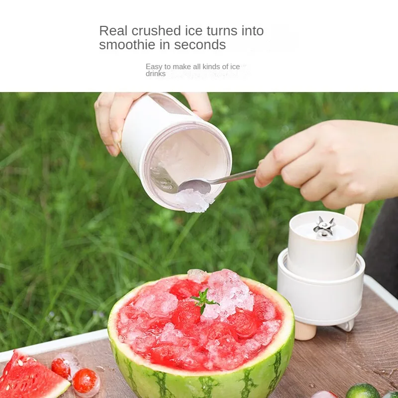 Portable Mini Juicer Cup with Charging Function for Crushing Ice and Juicing Fruits and Vegetables on-the-go Juicer Machine