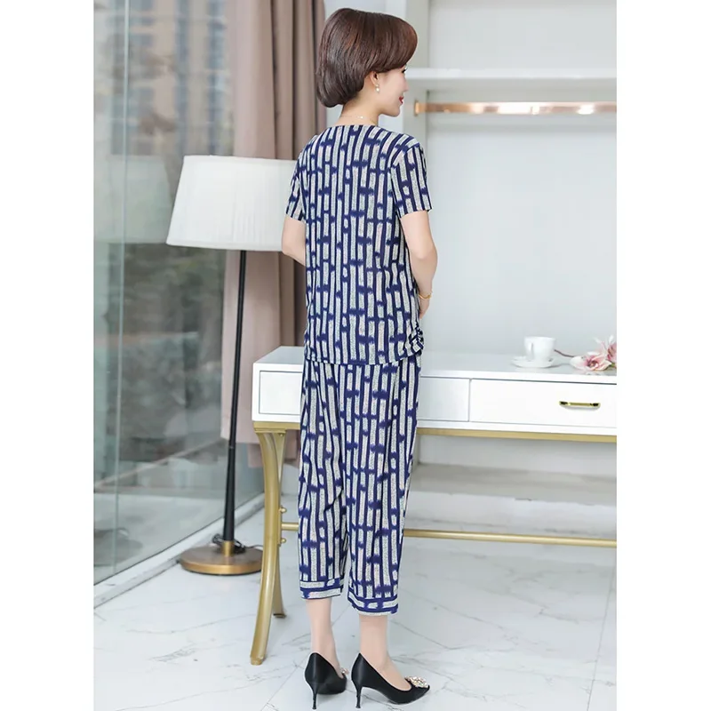 2 Pcs Sets Middle-aged and Elderly Women\'s Suits Vintage Fashion Print T-shirt Tops & Casual Pants Mother Summer Clothing