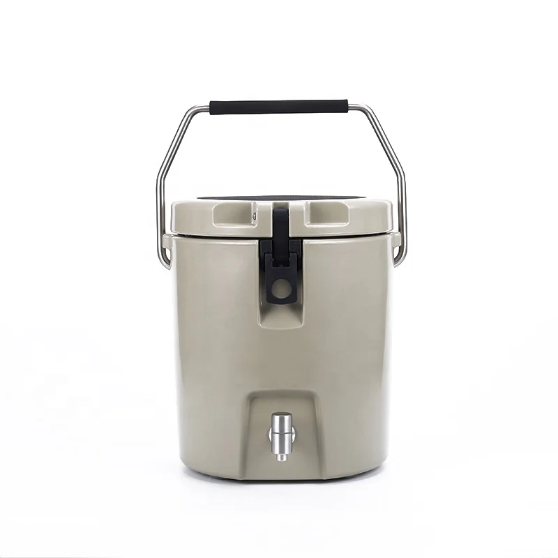 

Portable 8-liter PE insulated camping cooler, can keep ice for 5 days, modern design, suitable for outdoor food storage