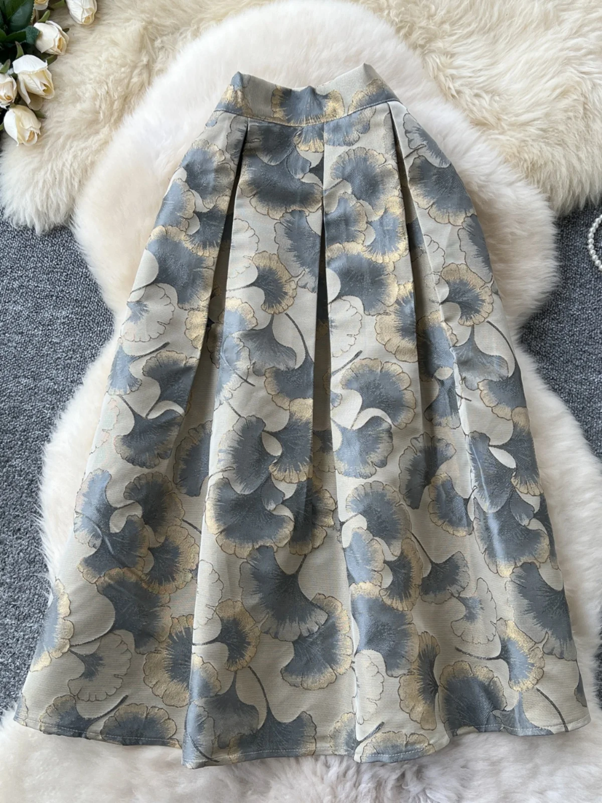 Retro Court Heavy Embroidery f Skirt Women's Winter High Waist Slim A-Line Pleated Midi Umbrella Skirt Korean Sle