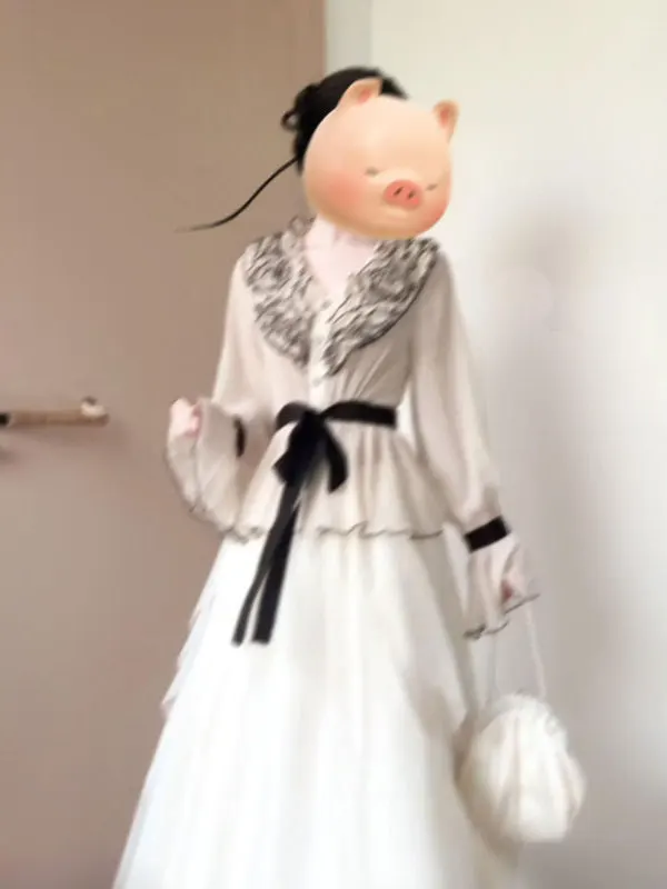 

Sexy Lace Long Sve V-Ne irt Women's Slim Fit irt Pure Desire Sle Spring Design Unique Slimming Top for Women