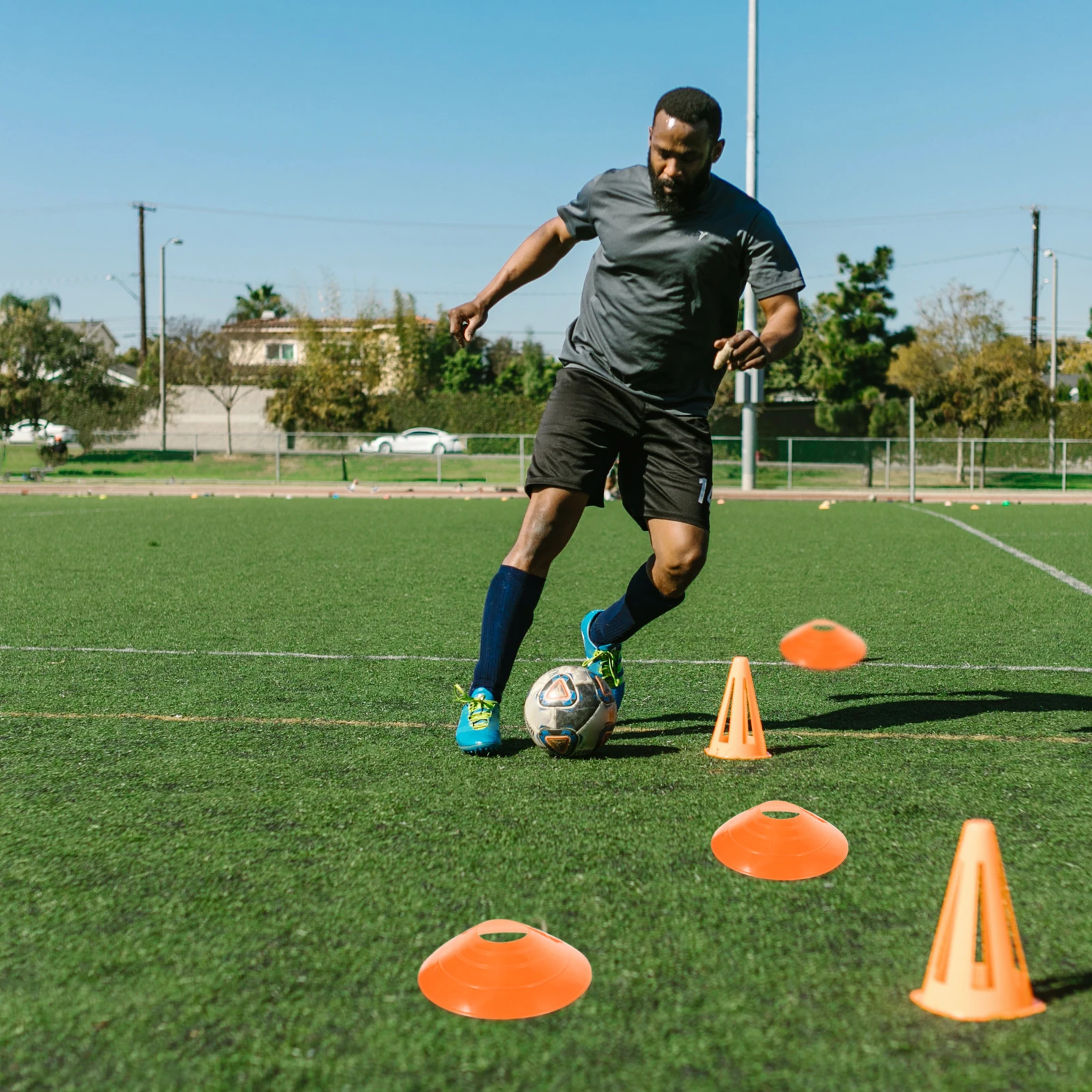 

50pcs Football Training Cone Disc Sports Plastic Soccer Mini Obstacle Course Equipment Bright Red Stable for Soccer