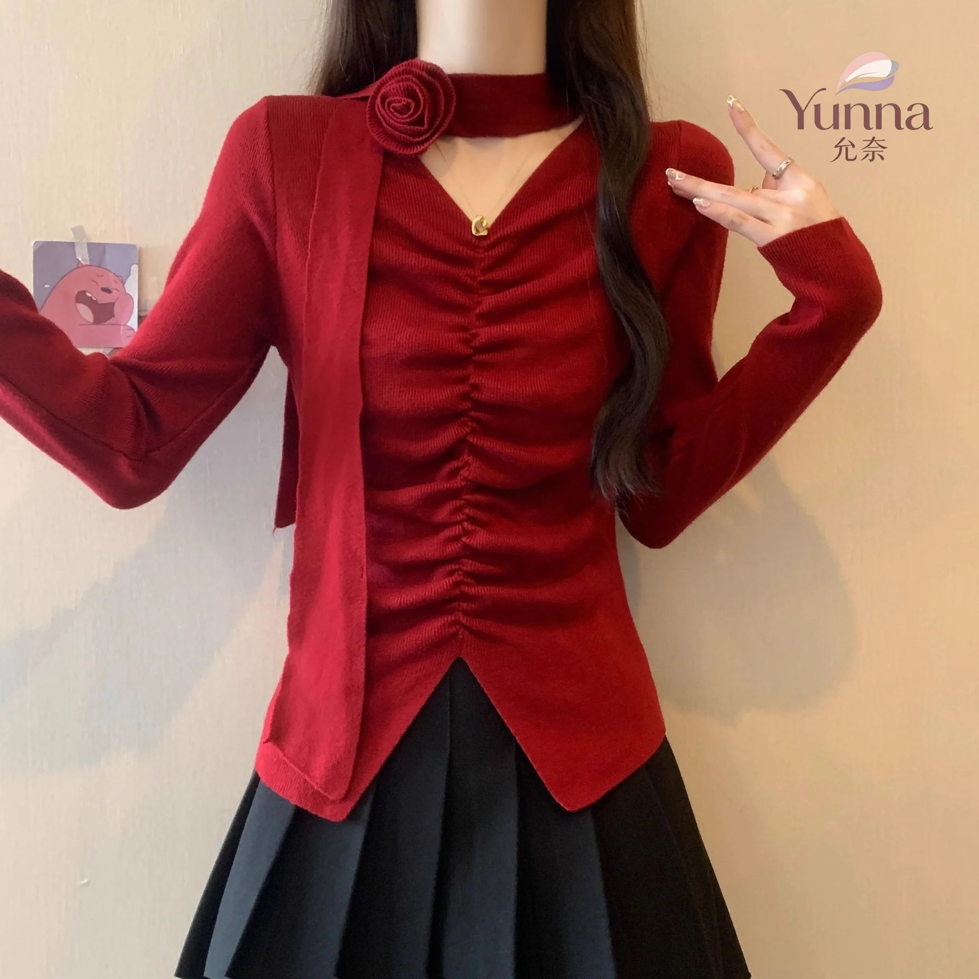 Ins Sexy Velvet Warm V-Neck Rose Sash Long Sleeve T-Shirt Women Autumn Winter Slim Fit Fashion Base Shirt Top Women T