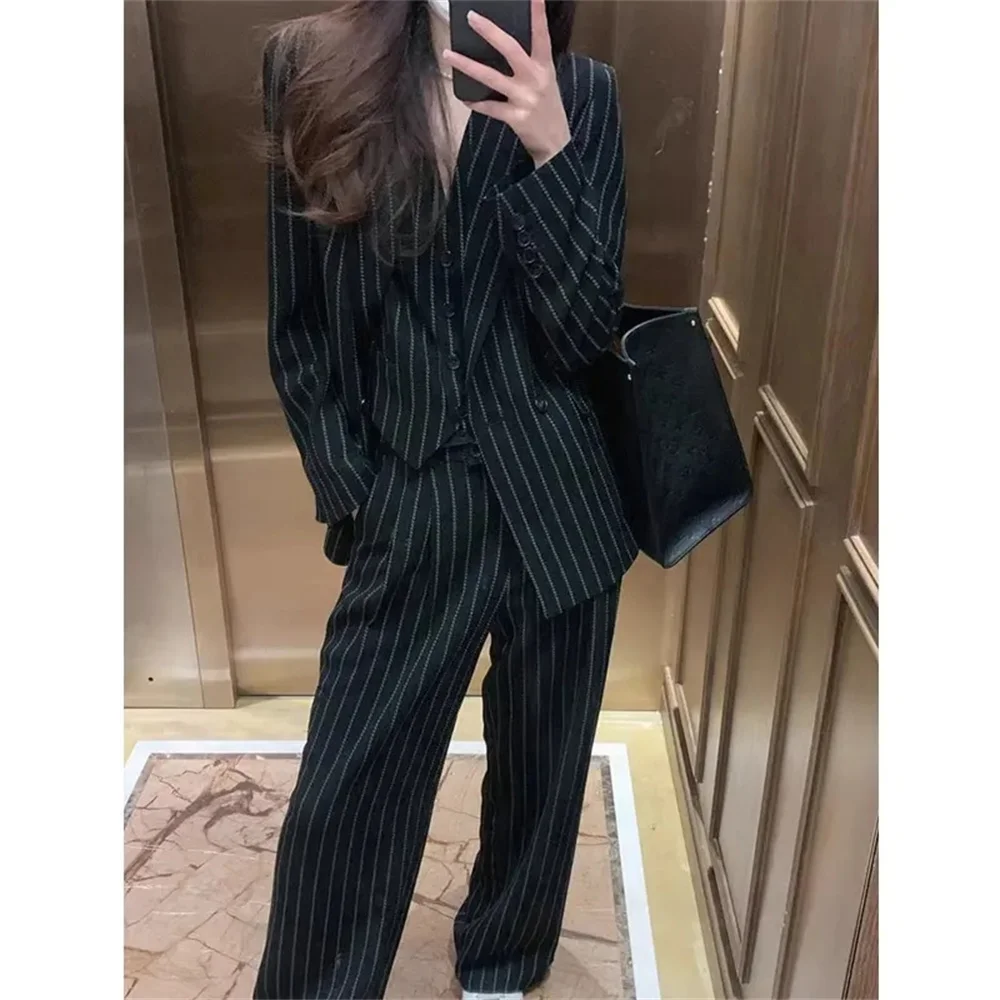 2024 Spring and Autumn light cooked fashion fried street leisure commute advanced sense of small fragrance black suit women's pr