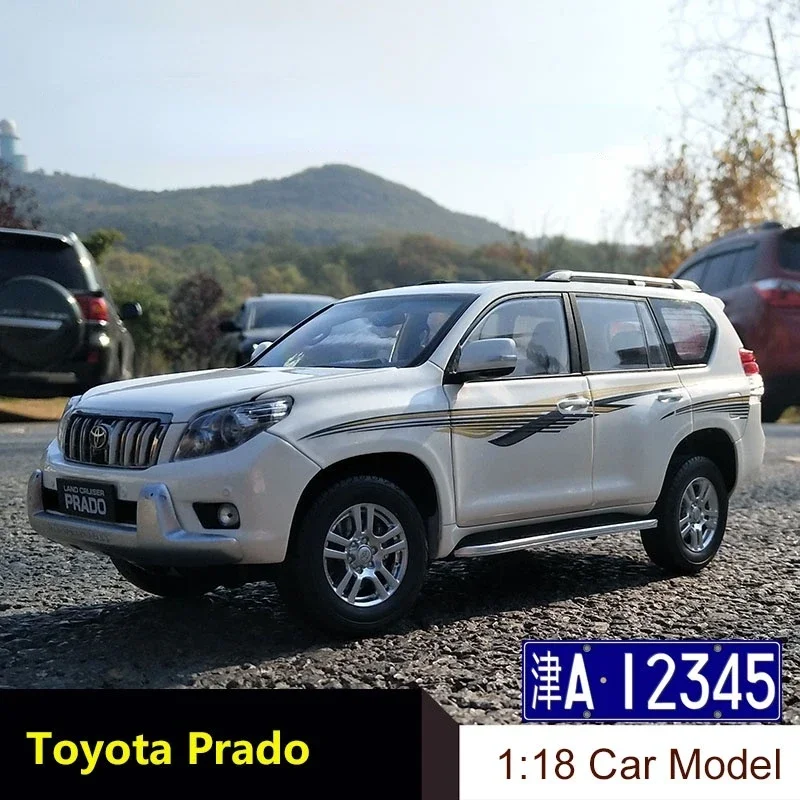 1:18 Toyota Land Cruiser Prado Diecast SUV Car Model Toys For Gifts Collectible P3