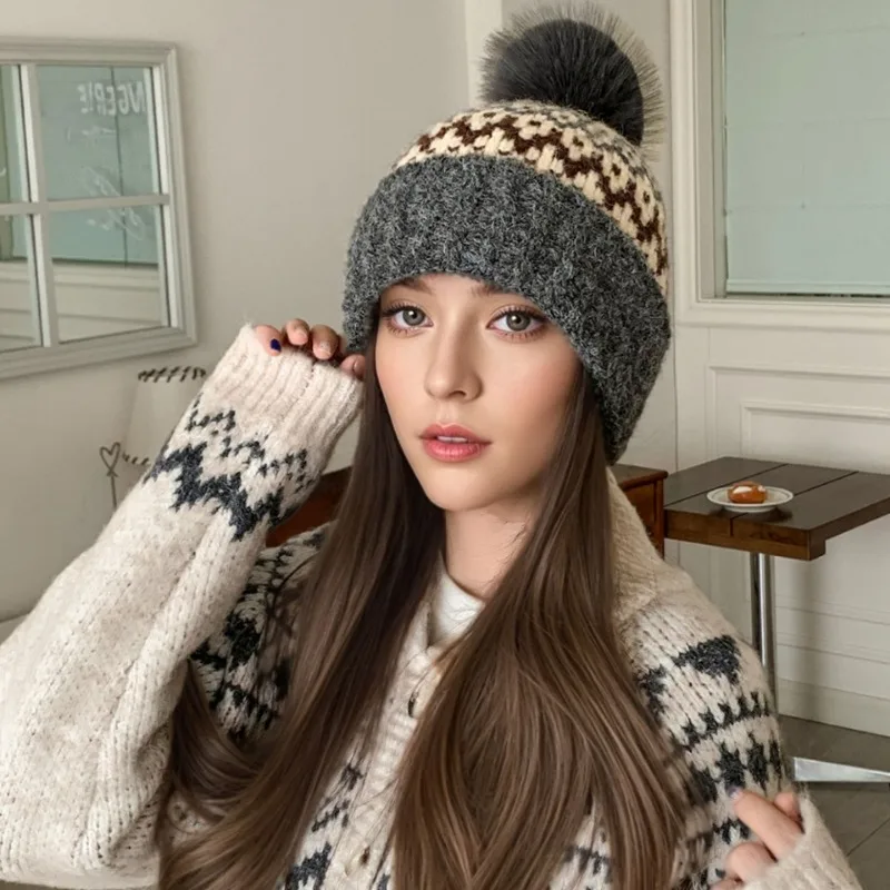 Women's Autumn Winter Japanese Vintage Knit Hat Warm Cute Slim Face Outdoor Ear Cover Beanie