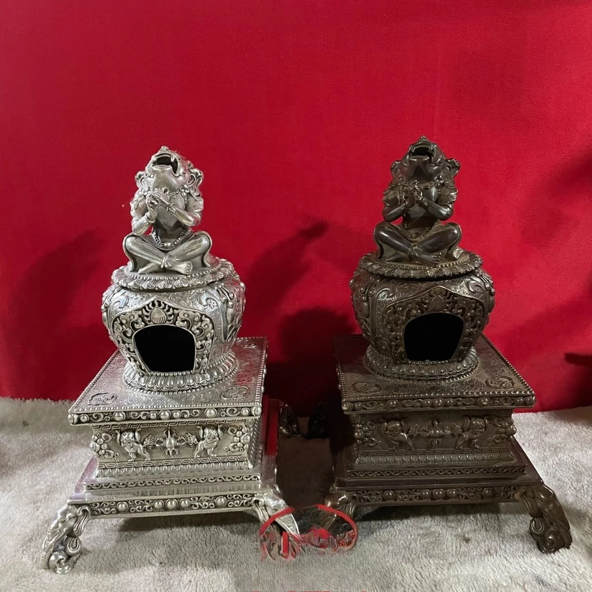 Tibetan Vajra Guardian Statue Incense Censer Elephant Leg Base Tower Censer Buddhist Worship Home Altar Decor