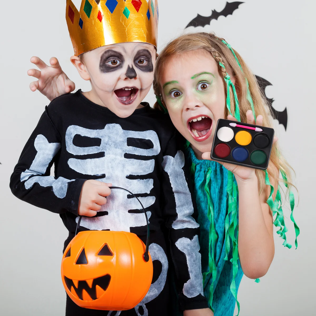 친환경 6색 얼굴 및 몸 페인팅 키트 할로윈 파티 메이크업 안전하고 사용하기 쉬운 비누 물로 지워지는 페이스 페인트