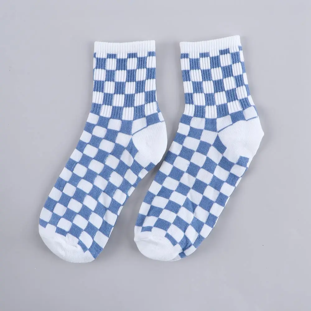 موضة مريحة Harajuku الإناث القطن الشتاء الخريف الرياضة الأوسط جوارب أنبوبية النساء الجوارب الدب الجوارب زوجين الجوارب