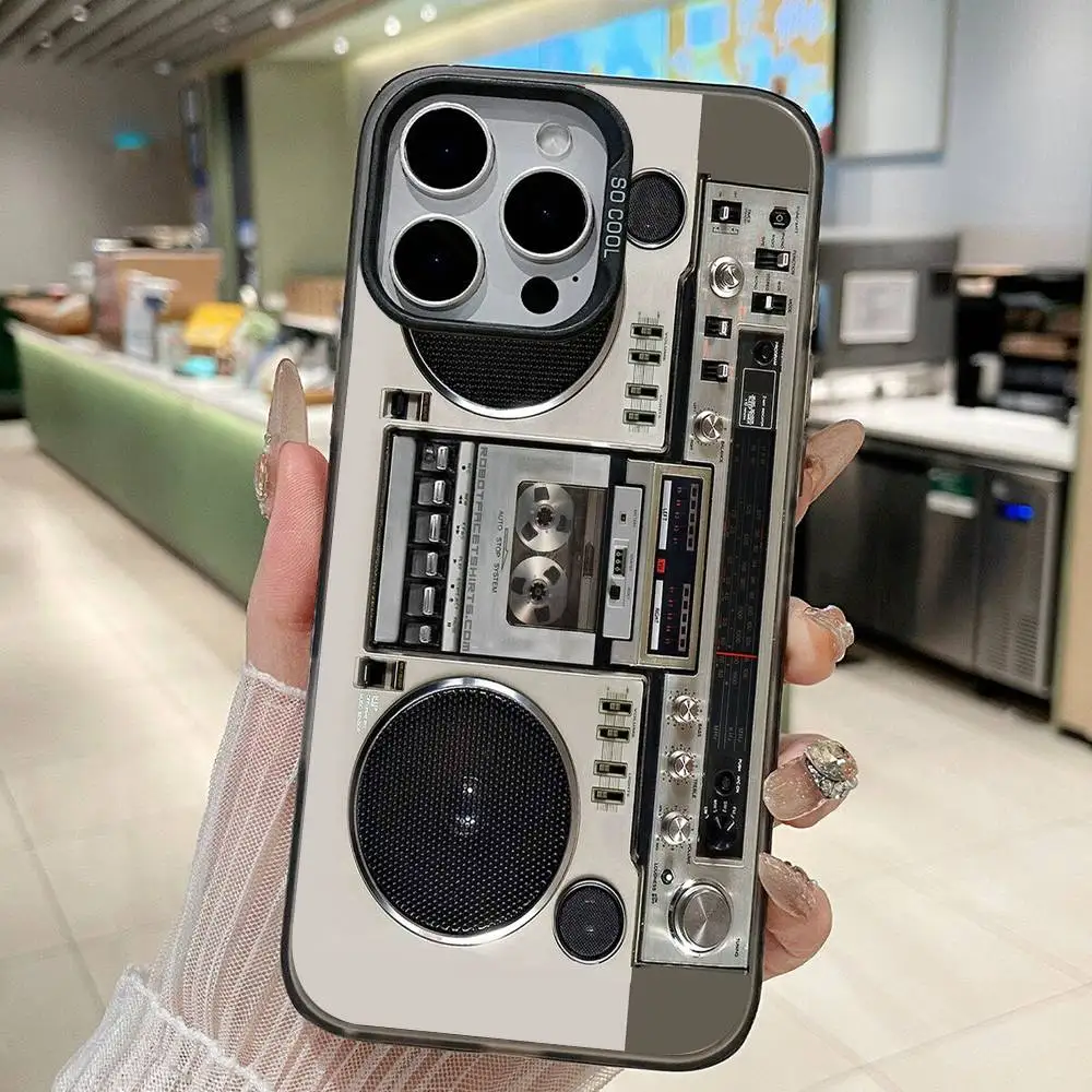 Funda para iPhone 17 16 15 14 13 12 11 Pro MAX con Diseño Retro de Boombox/Ghettoblaster de los 80, Antigolpes y Anti-Caídas