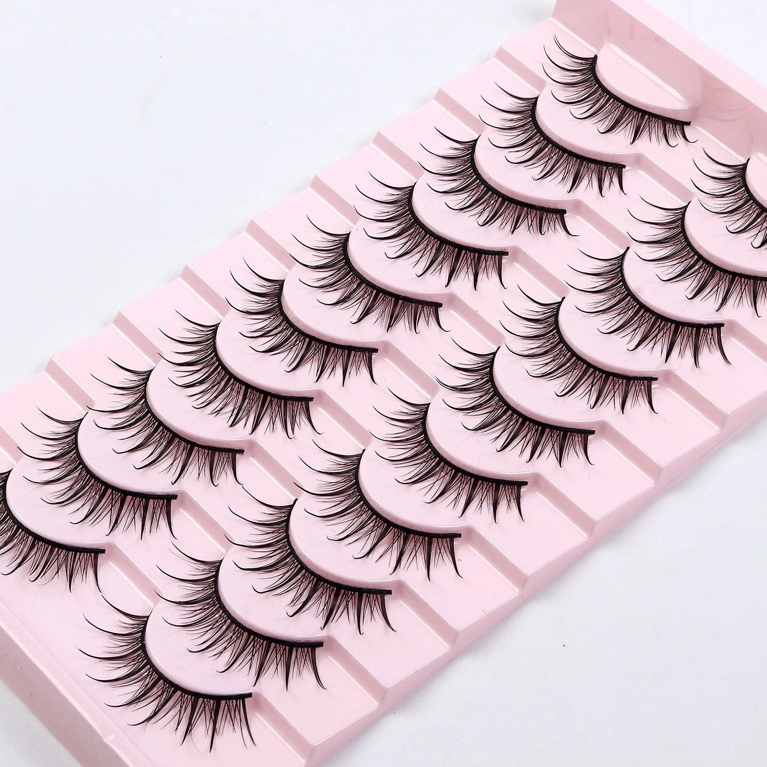 ขนตาการ์ตูน, ขนตาปลอม, คอสเพลย์แบบธรรมชาติ, ขนตาแบบชิ้นเดียวแน่นสไตล์ไทย, ขนตาแบบยุโรป-อเมริกัน