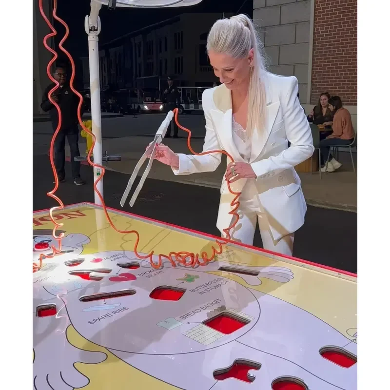 Interactive Skill Challenge Game Arcade Equipment for Shopping Mall Event Spaces