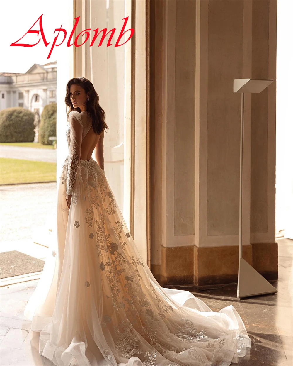 사용자 정의 절묘한 흰색 Organza 웨딩 드레스 섬세한 v-목 긴 소매 신부 파티 클래식 Backless Vestido De Novia