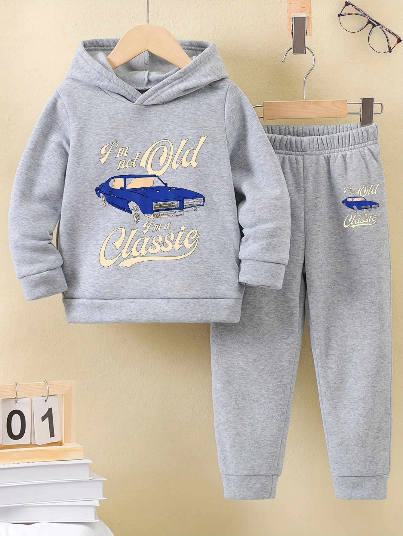 2set Boys fall and winter new sports style casual fashion pattern printed warm and fleece hoodie and tracksuit pants