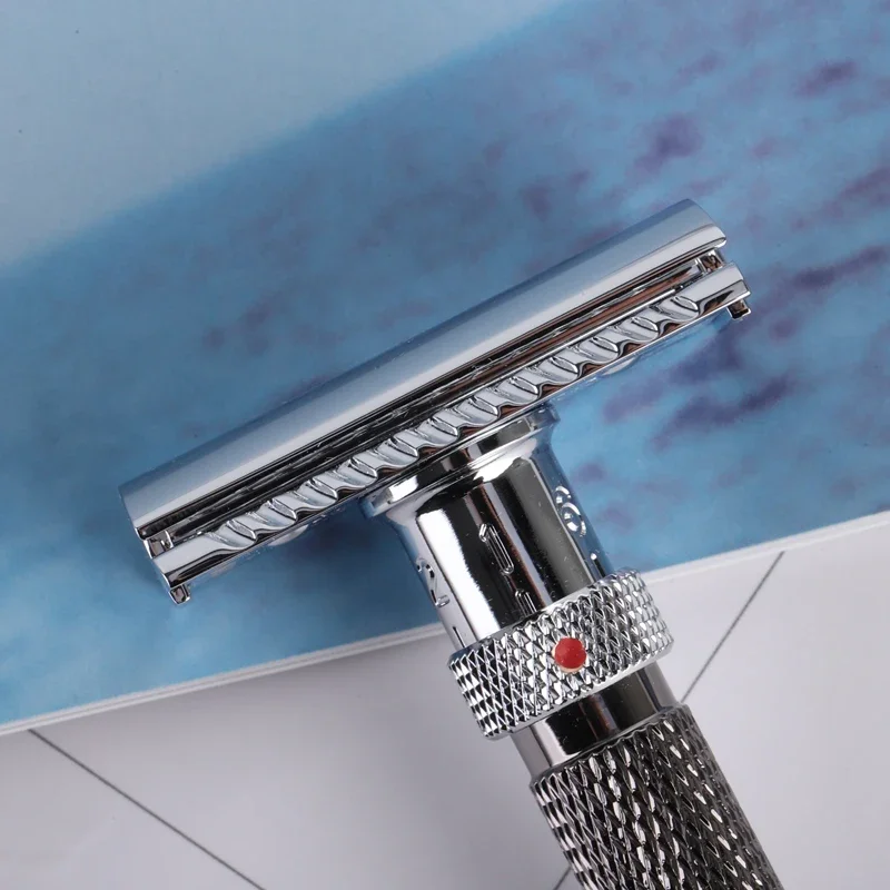 มีดโกนหนวดแบบปรับได้ Yaqi the Final Cut สำหรับผู้ชาย สีโครเมียมและสีกันเมทัล อุปกรณ์โกนหนวดแบบคลาสสิก