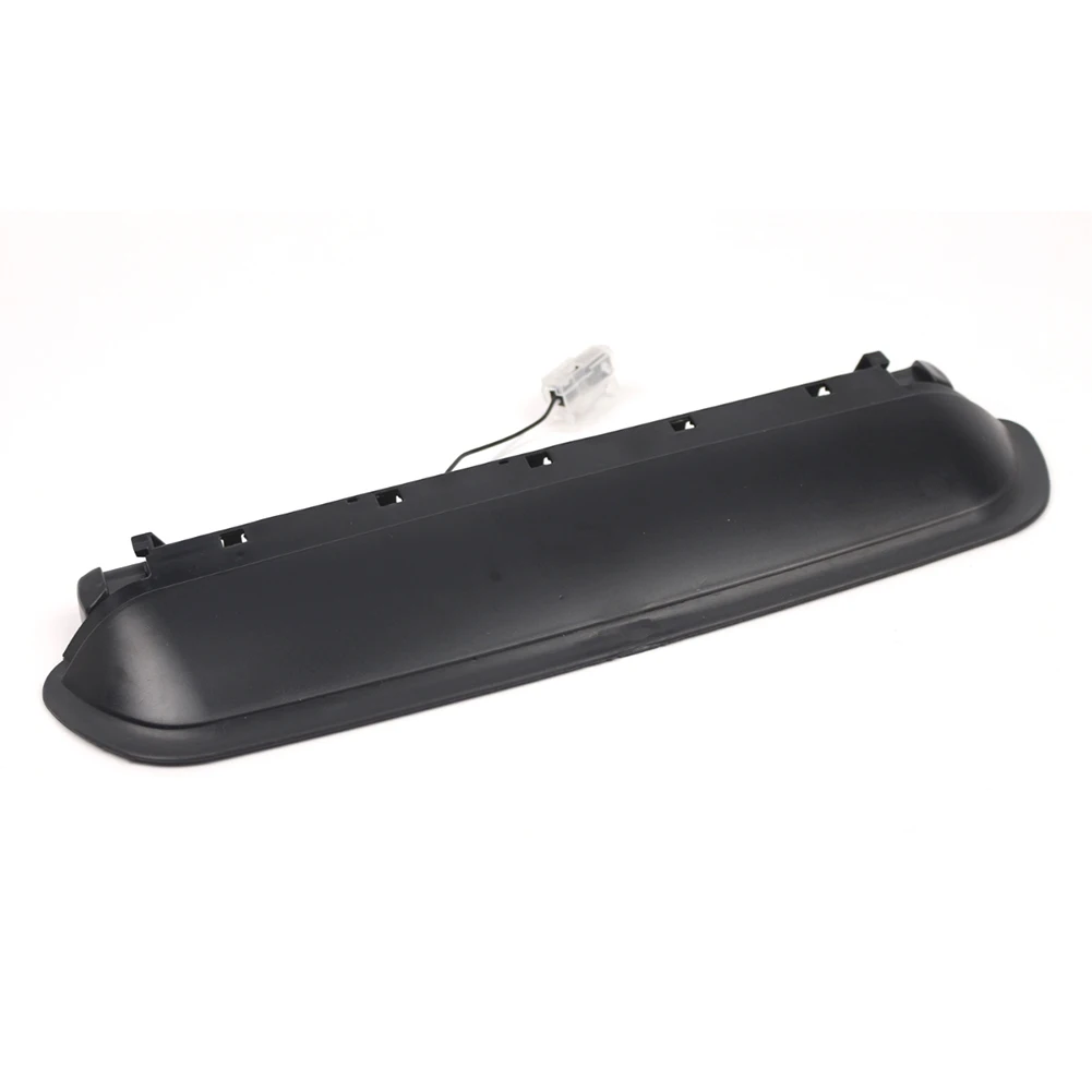 Tylna konserwacja pojazdu E92 E90 Światło stopu Światło hamowania Do BMW serii 3 Napięcie 12 V Wykonane z materiałów ABS Praktyczne i niezawodne