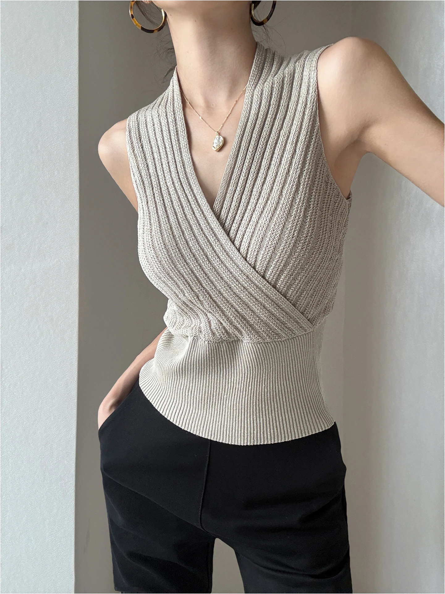 MianCun Simple Daily Cross V-neck Wool Knitted Waist-cinching Vest Women's Autumn Versatile New Style Top Slim Fit Curve Vest