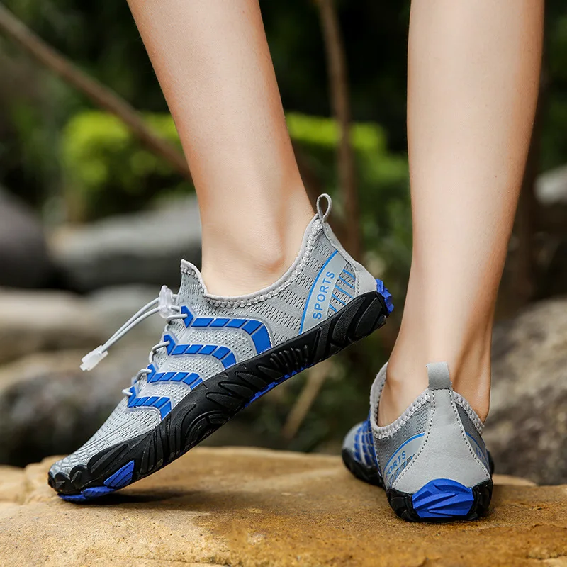 Respirável Quick-dry Barefoot Shoes Homens Mulheres Protable Praia Aqua Shoes Tamanho 35-46 Homens Water Sneakers Leve Ginásio Sneakers