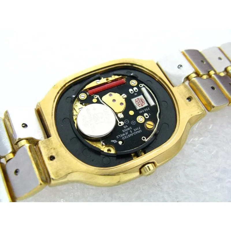 Waltham Gold Bracelet watch six o'clock calendar high-strength  gold-clad neutral quartz watch