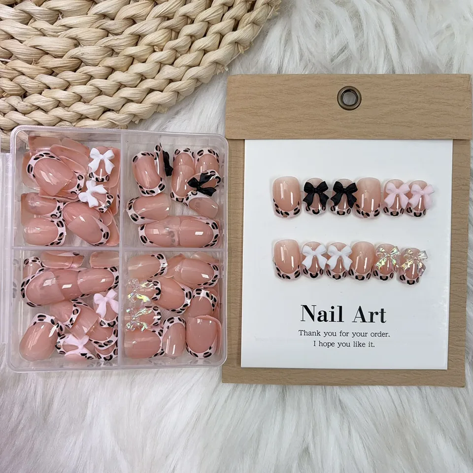 24/96 piezas de uñas postizas nude con estampado de leopardo y moño francés, cortas redondas cuadradas, uñas de presión Y2K lindas con moño de leopardo, puntas acrílicas 5