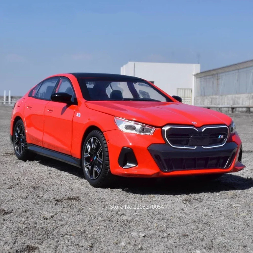 1:24 I5M60 X5 juguetes en miniatura de aleación, puertas de coche fundidas, rueda delantera abierta, dirección, sonido, luz, vehículo extraíble, regalo para chico