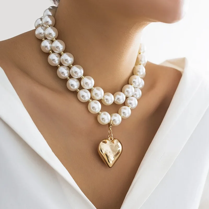 

Exaggerated Punk Style Pearl Necklace Exquisite Peach Heart Solid Pendant Exquisite Romantic Gift Versatile Accessory