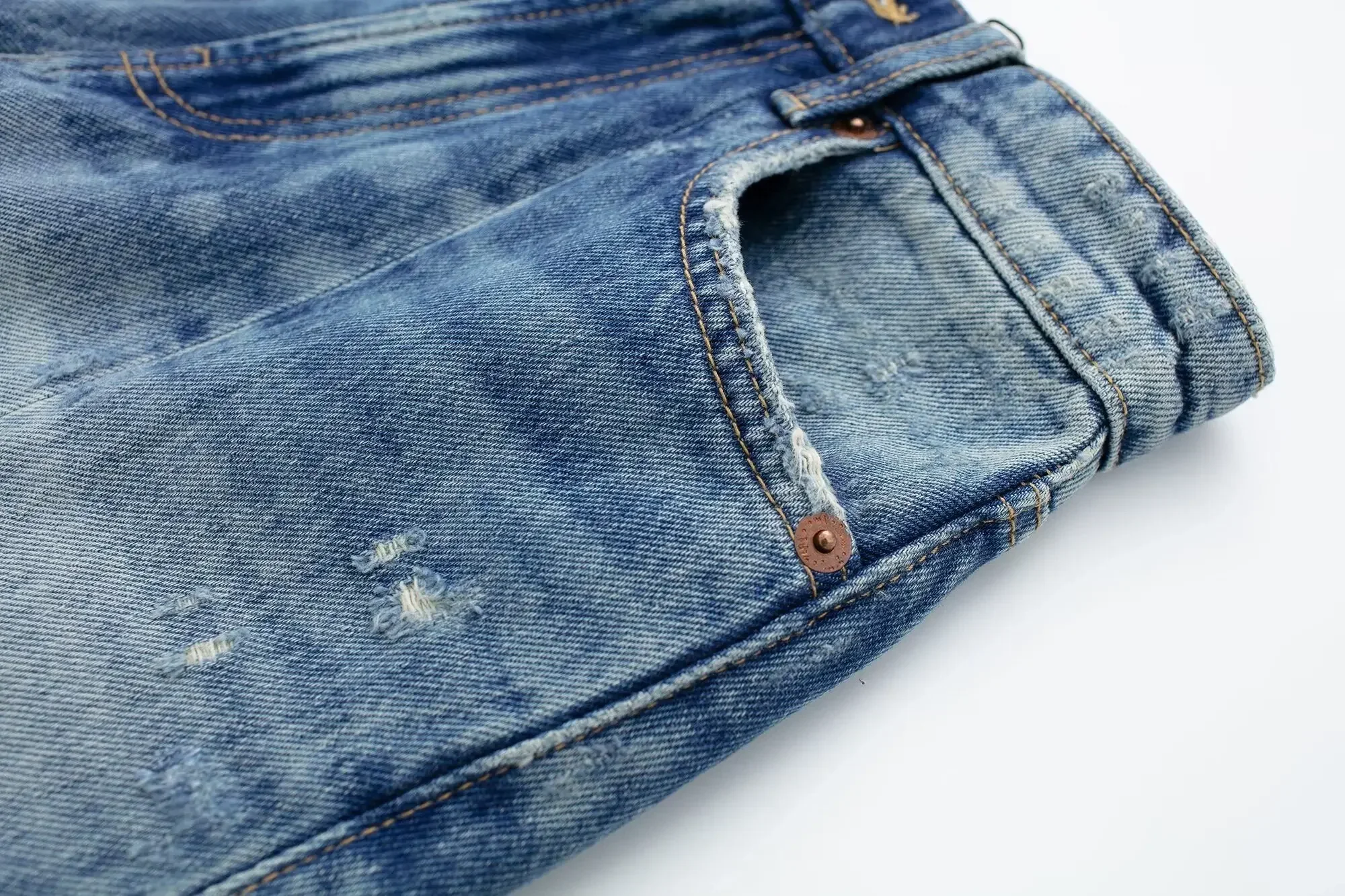 Fashion celana pendek Denim wanita, gaya baru tepi kasar dekorasi kasual tambal sulam pinggang tinggi celana pendek Denim Retro saku samping celana pendek Mujer 2024