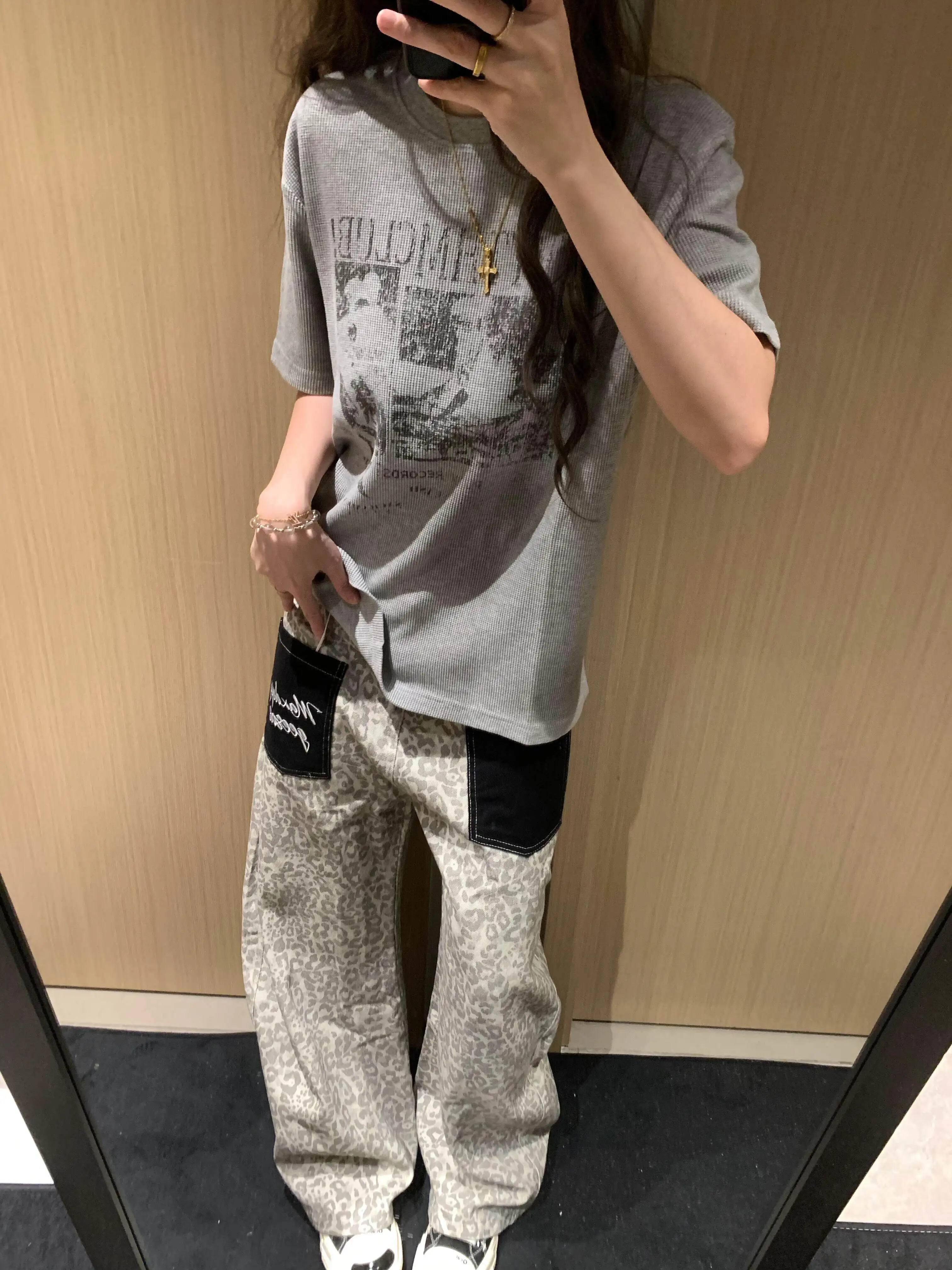 American High Street Retro Leopard Print Patchwork Pocket Jeans Loose Street Wide Leg Casual Long Trousers for Men And Women