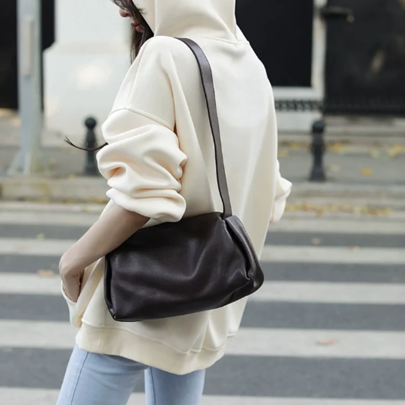 

Simple Women Genuine Leather Hobos Crossbody Bags Cowhide Handbag Female Casual Trend Wide Strap Pillow Shoulder Bag Purse Pouch
