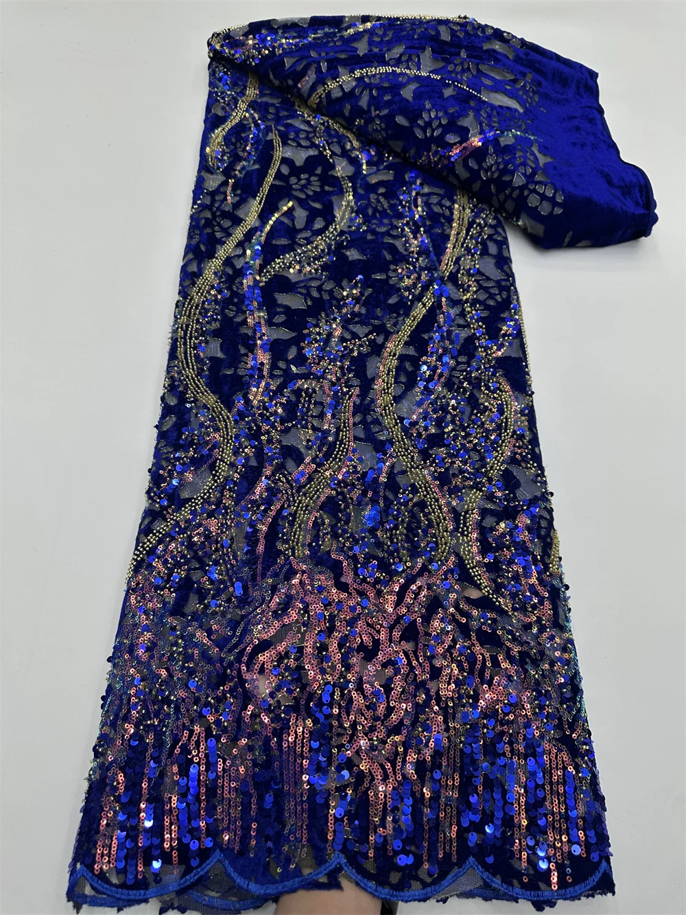 

Высококачественная африканская кружевная ткань 2026 года: тюль, бархат, вышивка пайетками и бисером для свадебных платьев и тканей для невест