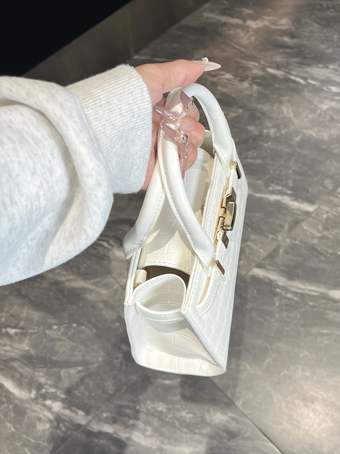 borsa-mack-jennifer-alla-moda-semplice-bianca-con-motivo-a-coccodrillo-borsa-da-donna-in-morbida-pelle-stile-casual-taglia-media