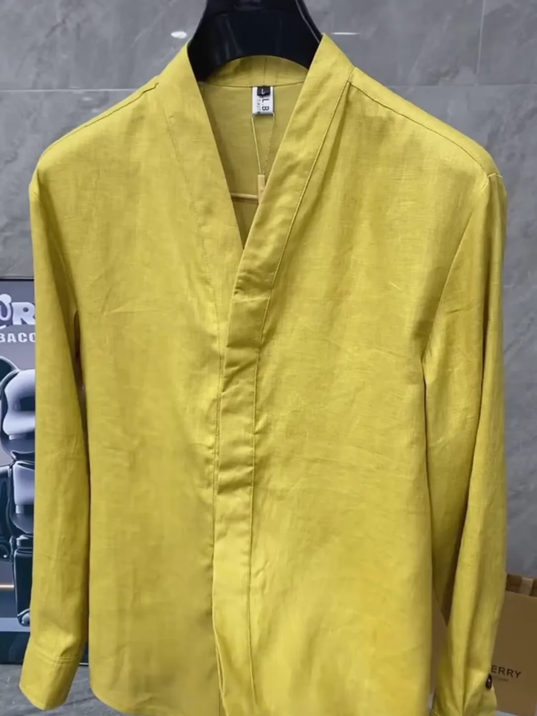 

Высококачественная мужская льняная рубашка приталенного кроя, тонкая, весенне-осенняя, с воротником, универсальная, легкая, роскошная, модная, персонализированная.