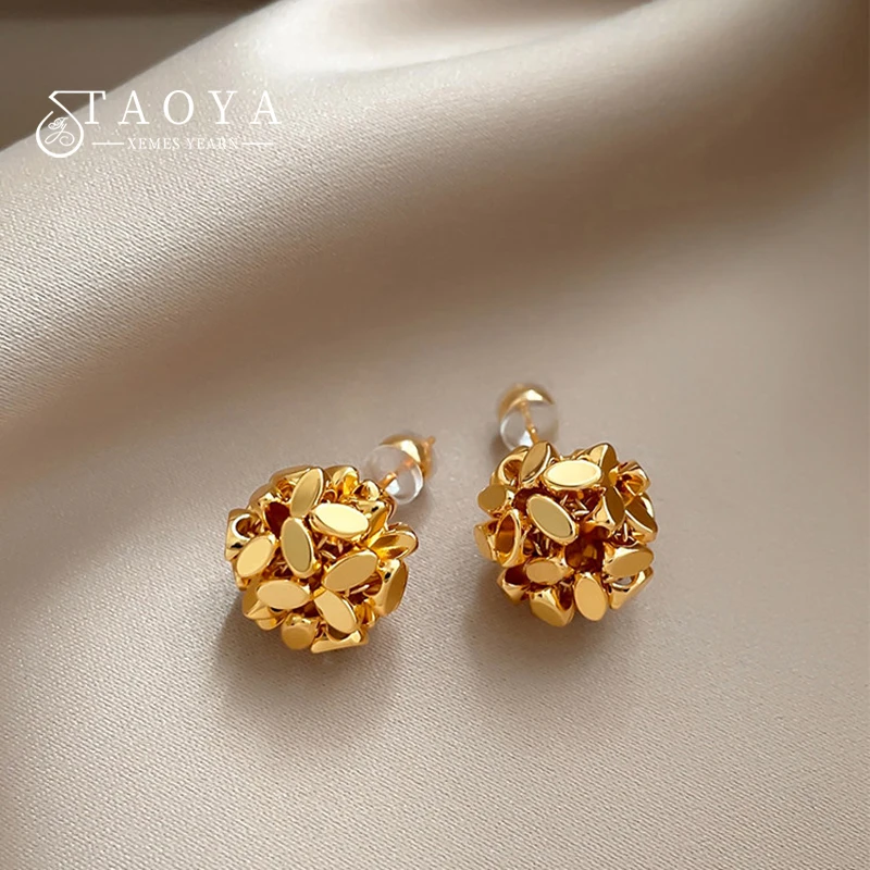 Boucles d'oreilles en forme de petites boules irrégulières tissées à la main pour femmes et hommes, couleur dorée, design 3D en métal, accessoire de luxe, bijoux haut de gamme