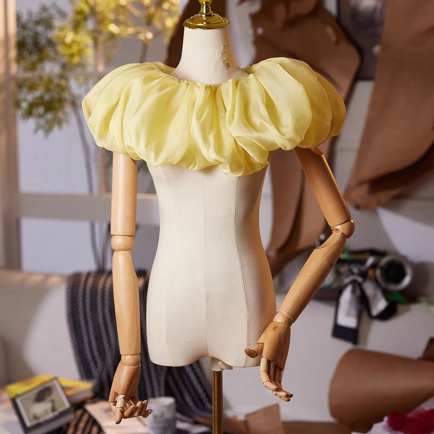 

Women's Sexy Slash Neck Big Satin Yellow Pashmina Female Perforamce Party Show Shawl Cloak Collar R2684