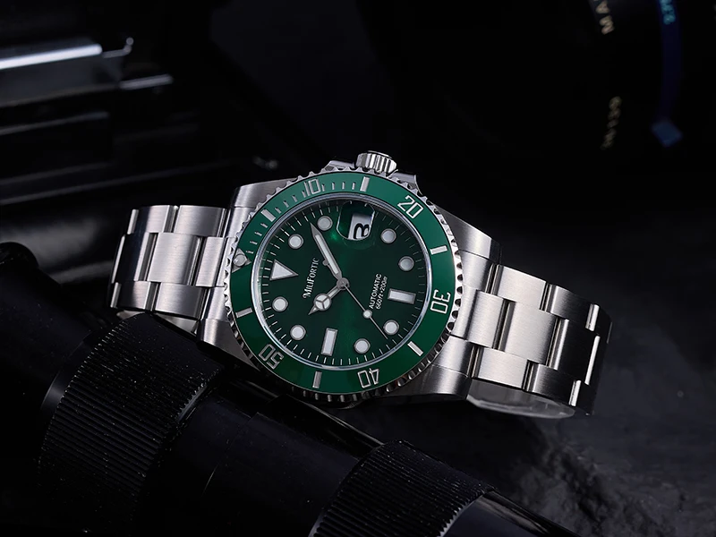 Milifortic D100 Herren Automatik Klassische Taucheruhr 40mm Saphirglas Leuchtend 200M Wasserdicht Wochenend-Abenteuerbegleiter Alltag – Detail 2