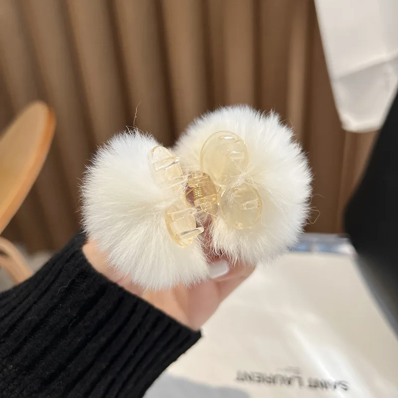 Cute Little Fur Ball Hair Claw Real Otter Rabbit Hair Clip Korean  Cherry Small Pins Styling Shark Clips Women Grips Headwear