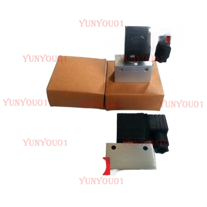 

Two-position Three-way, Direct-acting Solenoid Valve AM325-03