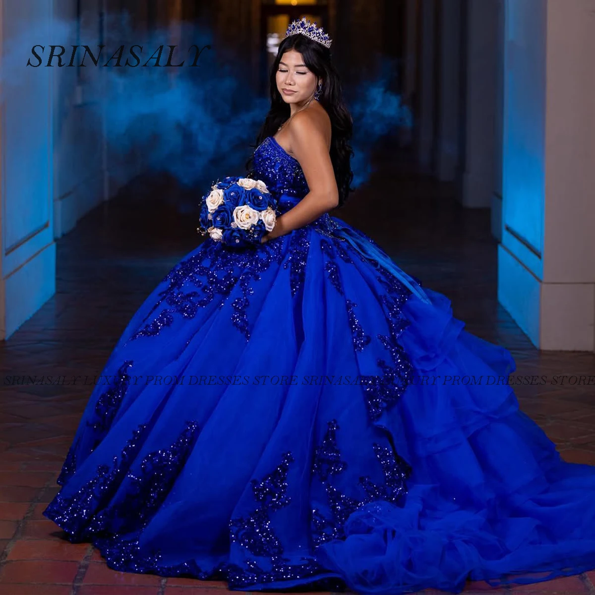 Abito Quinceaneras personalizzato Abiti da ballo con spalle scoperte Fiori 3D Perline Paillettes Appliques 15 Abiti Abiti da 15 anni