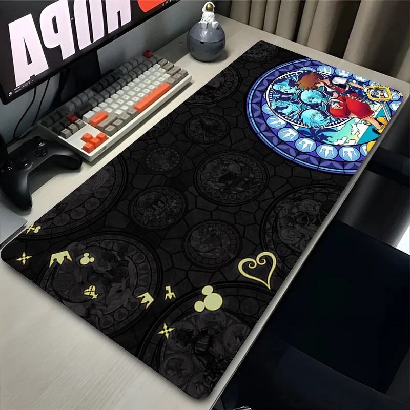 Mauspad Anime Schwarz Erweiterte Schreibtischunterlage PC K-Kingdom H-Herzen Tastaturpad Laptop Gaming Zubehör Tischspielmatte XXL Mousepad