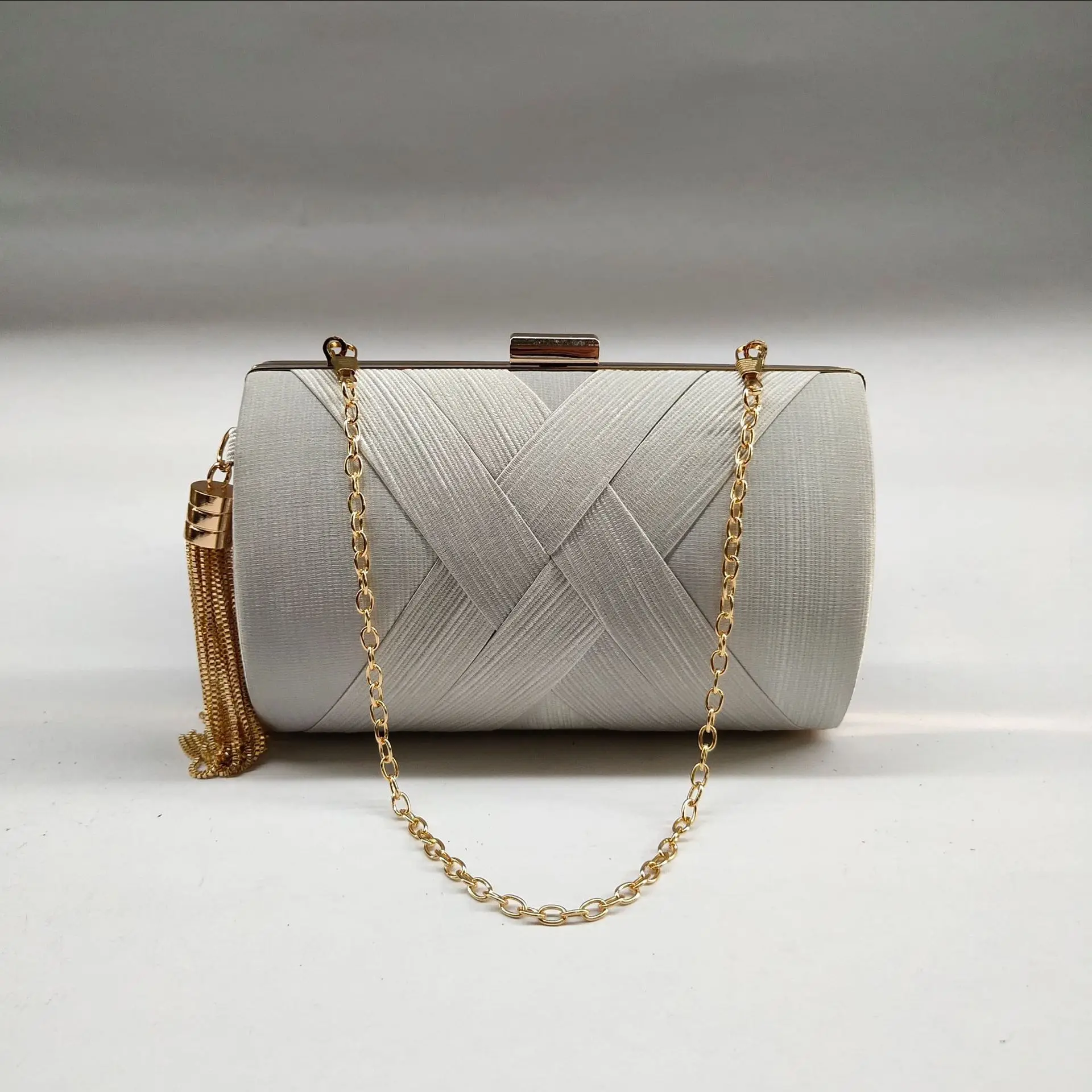 

Fashionable Design Elegant Temperament Tassel Dinner Bag Women's Handbag Simple Elegant and Versatile