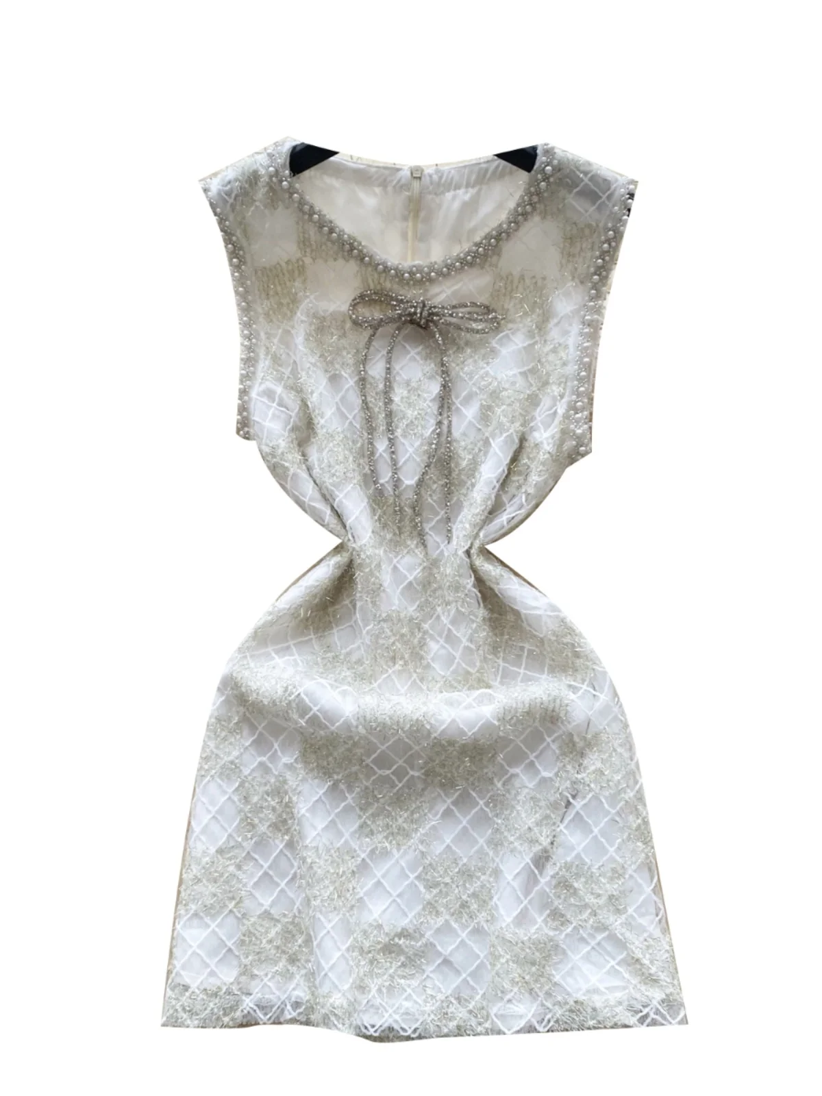 20代の若い女性のための、エレガントな刺繍レースのスリムフィットラウンドネックドレス、韓国風ハイウエストAラインミディスカート